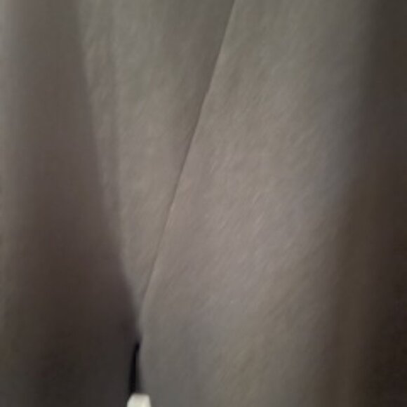 skirt - Picture 2 of 4